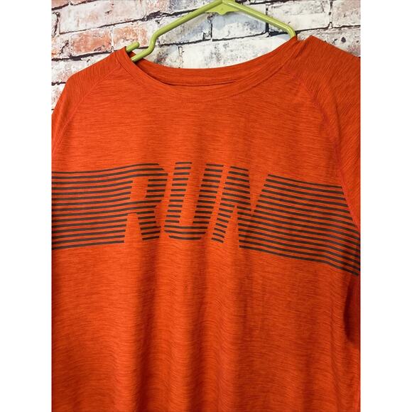 Red Old Navy Long Sleeve Run Shirt Breathe On Men’s Size Large - Picture 2 of 5